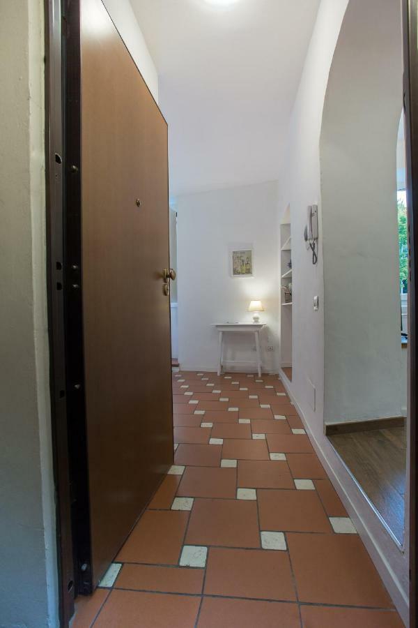 Mercatale Apartment Прато Екстер'єр фото