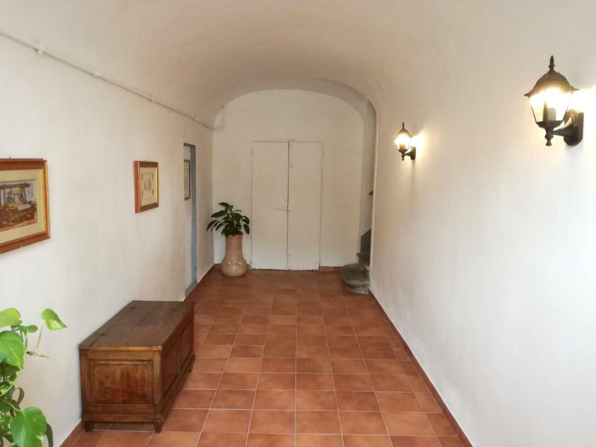 Mercatale Apartment Прато Екстер'єр фото