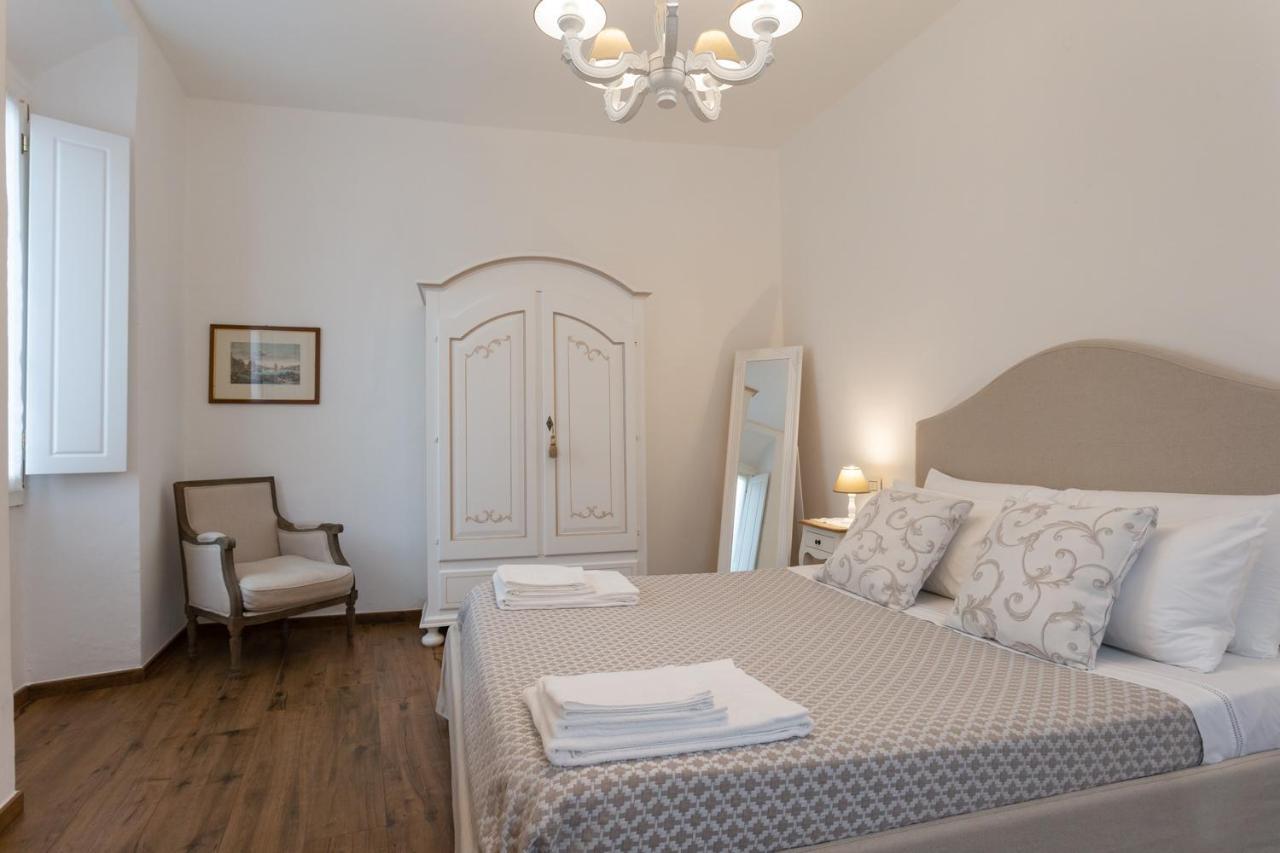 Mercatale Apartment Прато Екстер'єр фото