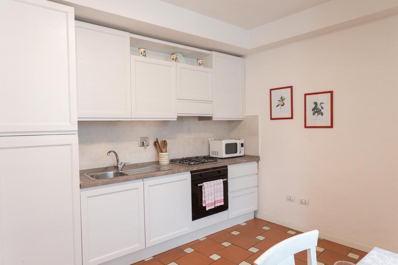 Mercatale Apartment Прато Екстер'єр фото