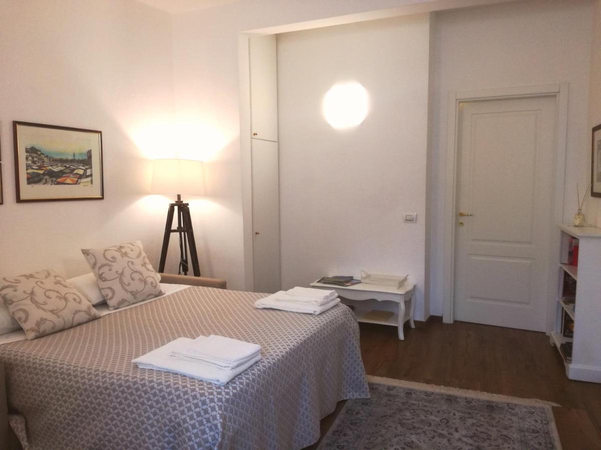 Mercatale Apartment Прато Екстер'єр фото