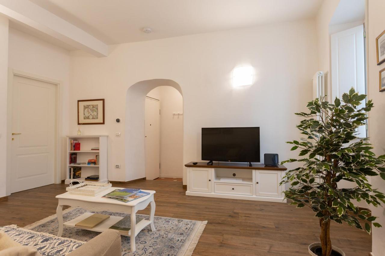 Mercatale Apartment Прато Екстер'єр фото